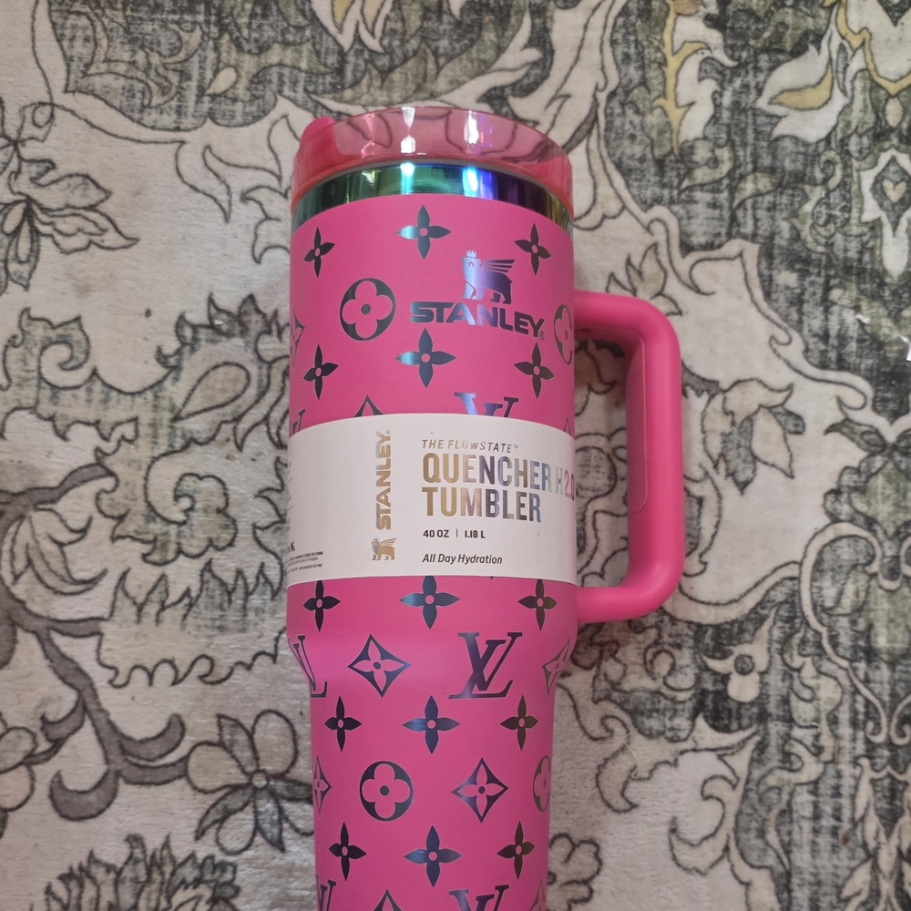 Stanley Vibrant Pink Quencher Tumbler